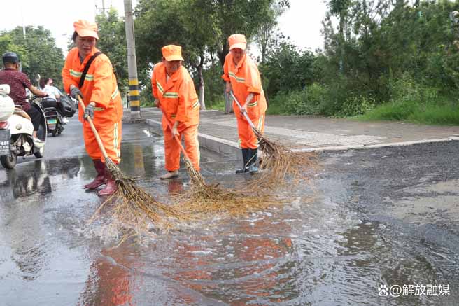 防汛常規(guī)物資|消防滅火裝備|消防救援裝備|水域救援救生|應(yīng)急照明設(shè)備|防汛與應(yīng)急包|水泵發(fā)電機(jī)類(lèi)|救生救援儀器