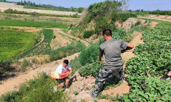 擼起袖子加油干，風(fēng)雨無阻向前行|西平樂鄉(xiāng)開展防汛應(yīng)急演練活動(dòng)